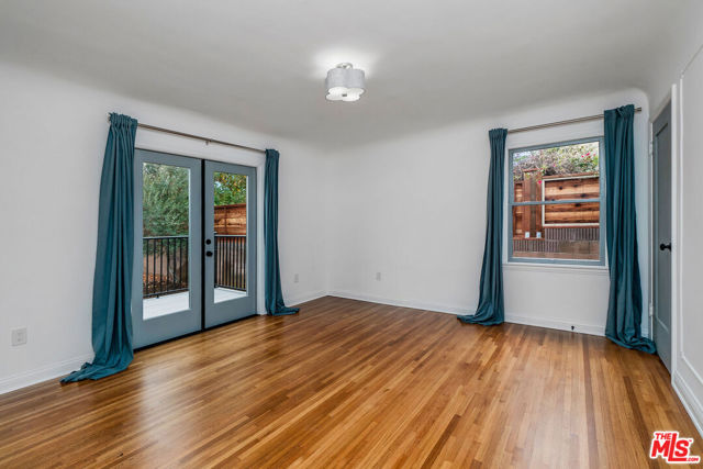 1530 S Ogden Drive, Los Angeles CA: https://media.crmls.org/mediaz/bbb67bde-2b9b-4afc-a3ad-f0f280dcc0e4.jpg