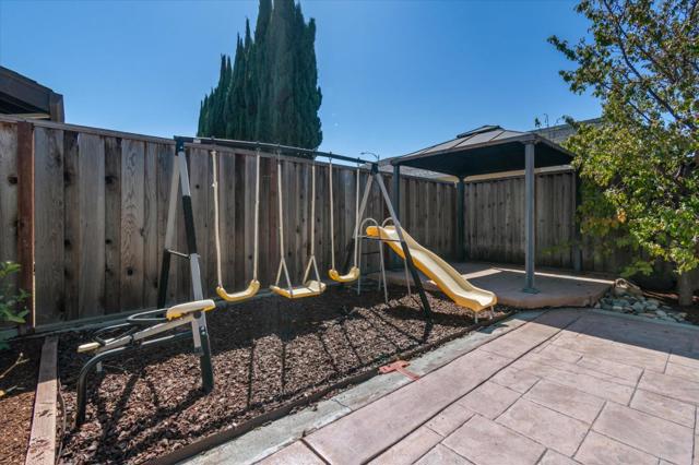 1269 Knollview Drive, Milpitas CA: https://media.crmls.org/mediaz/bbb73542-375f-4592-86cf-9d3c54522e95.jpg