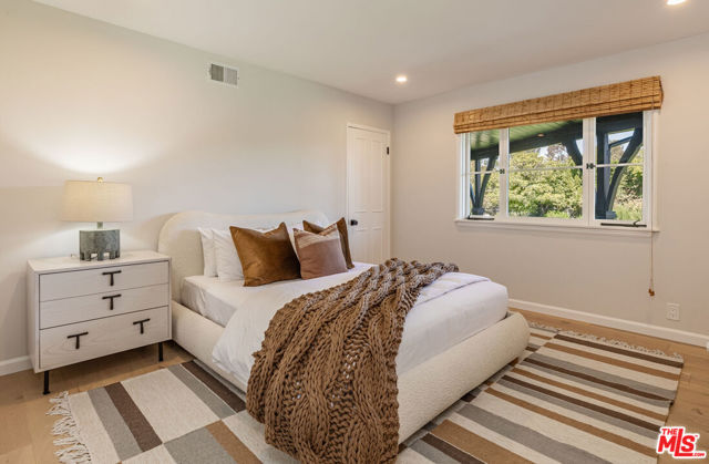 1756 Correa Way, Los Angeles CA: https://media.crmls.org/mediaz/bbb99903-fc43-4e81-bfb9-83d5534db303.jpg