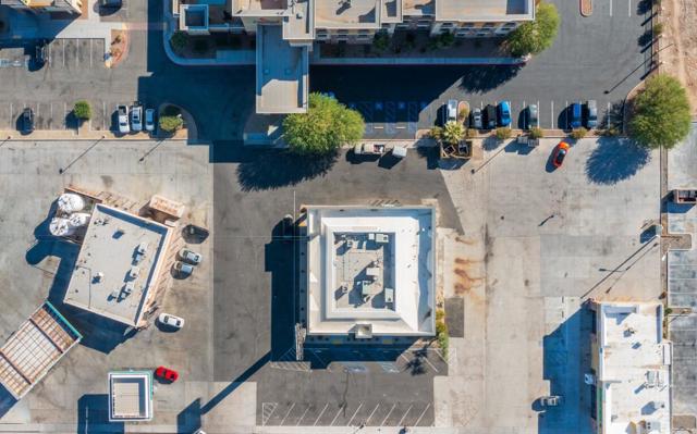 320 Lovekin Boulevard, Blythe CA: https://media.crmls.org/mediaz/bbbbe833-af3e-4930-b8d1-617ec3a216c3.jpg