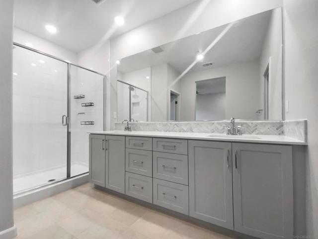 1206 Sunrise Vw, San Marcos CA: https://media.crmls.org/mediaz/bbbc86f5-ad67-4fbc-9fa5-f0430de22271.jpg