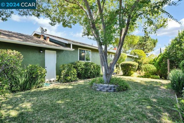 187 Escondido Drive, Martinez, California 94553-3033, 4 Bedrooms Bedrooms, ,3 BathroomsBathrooms,Single Family Residence,For Sale,Escondido Drive,41071688