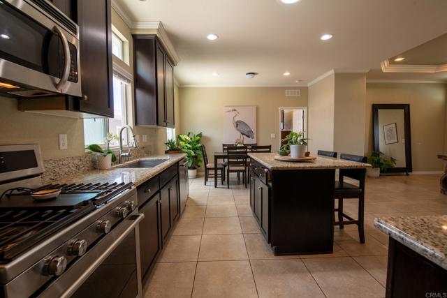 6508 Friendly Place, Carlsbad CA: https://media.crmls.org/mediaz/bbbd4c3f-9aff-4b3f-9de5-f6b90d0db762.jpg