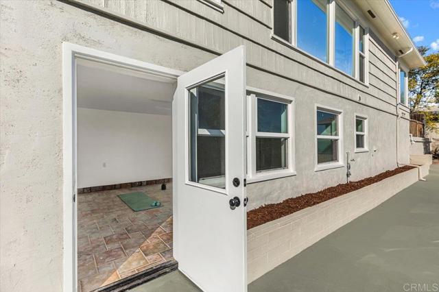 874 Hacienda Drive, El Cajon CA: https://media.crmls.org/mediaz/bbbd58af-914a-4d83-b39b-89d415976a4a.jpg