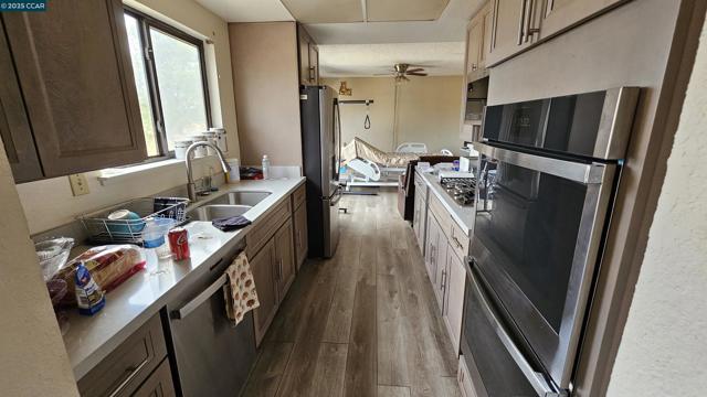 80 Mims Ave, Bay Point CA: https://media.crmls.org/mediaz/bbbe1f2c-ec31-4f46-a488-bde66a8ec99d.jpg