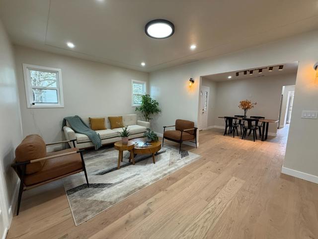 199 S 23rd Street, San Jose CA: https://media.crmls.org/mediaz/bbbf4945-c95e-4f4b-81bf-c28b9a21c6b3.jpg