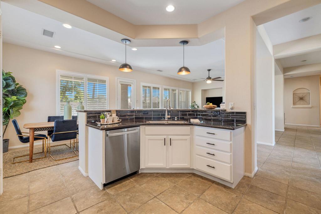 MLS #219136335DA image #11