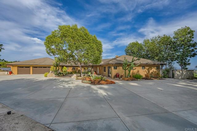 Detail Gallery Image 1 of 1 For 811 S Ridge Dr, Fallbrook,  CA 92028 - 3 Beds | 2/1 Baths