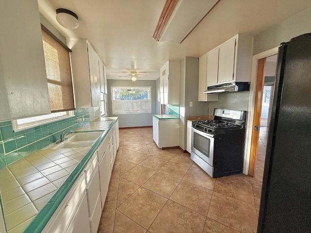 214 Carlson Street, King City CA: https://media.crmls.org/mediaz/bbc152cf-e8c0-4a27-b3ad-d909fbcc9a45.jpg