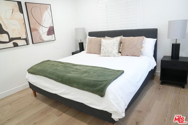4243 W 58th Place, Los Angeles CA: https://media.crmls.org/mediaz/bbc337f3-2d29-4bbb-8125-b484ddd595e1.jpg