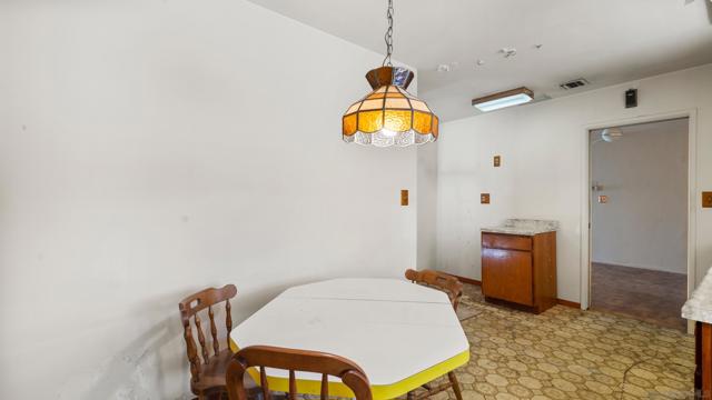 5220 E Falls View, San Diego CA: https://media.crmls.org/mediaz/bbc35b63-3099-4d18-b0ba-df852ccc5563.jpg