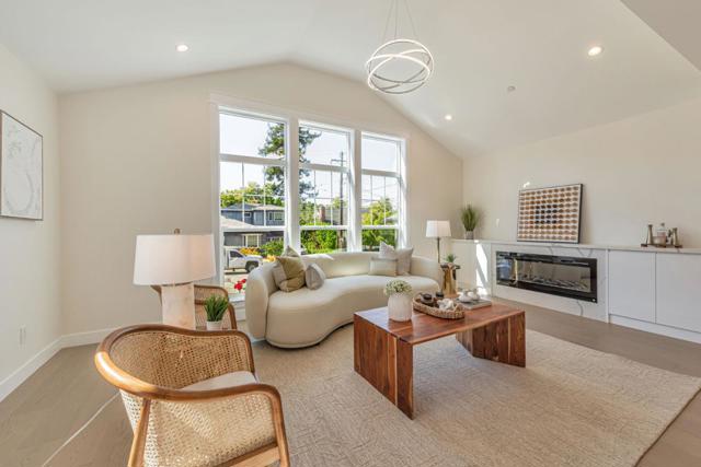 529 Hobart Avenue, San Mateo CA: https://media.crmls.org/mediaz/bbc3e4fe-922a-4d02-85a3-e6dd7ba45f57.jpg