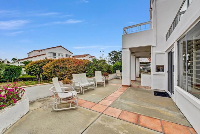 4981 Lamia Way, Oceanside CA: https://media.crmls.org/mediaz/bbc463d2-2ba8-4157-b8e2-16c719e30ead.jpg