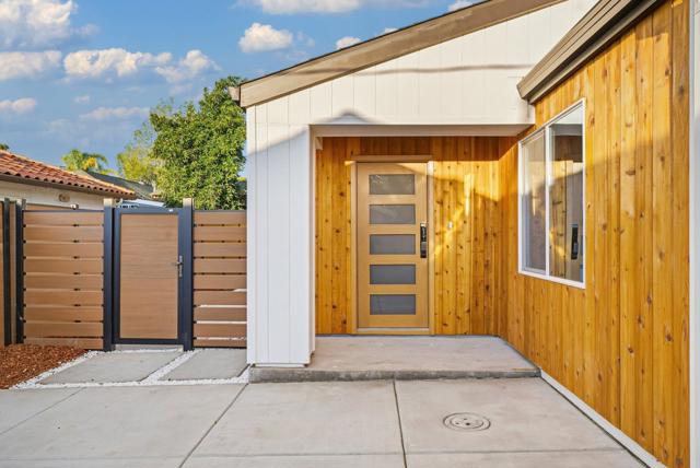 2974 Bell Avenue, San Jose CA: https://media.crmls.org/mediaz/bbc4f210-970a-4b0c-8d0f-0f8ca97ab871.jpg