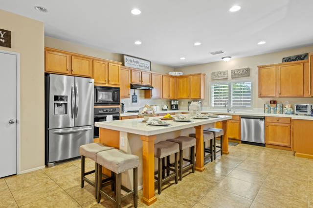 Image 7 of 28 For 41371 Butler Court