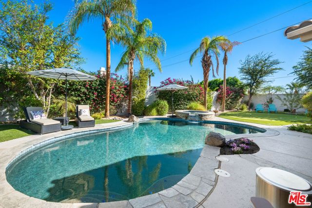 8 Dickens Court, Rancho Mirage, CA 92270