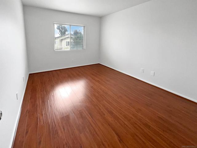 1393 Misty Ridge Pl, Chula Vista CA: https://media.crmls.org/mediaz/bbc59c5a-8919-4ed3-9f81-735aef985cc9.jpg