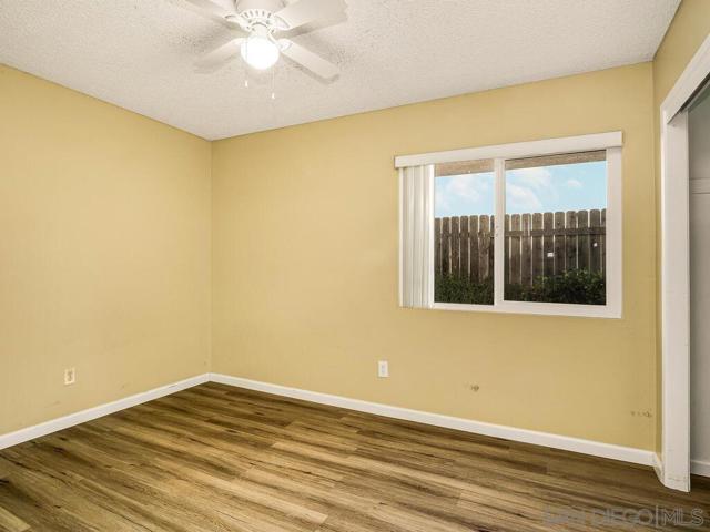 9555 Via Pereza, San Diego CA: https://media.crmls.org/mediaz/bbc61711-133b-41a8-971f-58f5fe2edabb.jpg