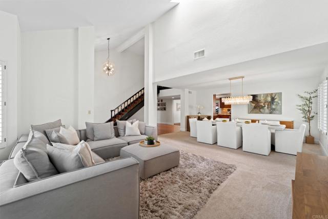 Image 10 of 39 For 7056 Del Cerro Boulevard