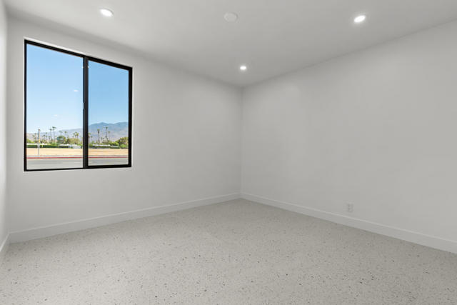 1400 E Palm Canyon Drive, Palm Springs CA: https://media.crmls.org/mediaz/bbc7c7f6-5583-4143-bd41-195bb8a146ae.jpg