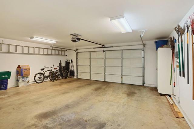 509 Myrtle Avenue, Modesto CA: https://media.crmls.org/mediaz/bbc7eadf-4827-434f-9c71-2e4605d49ae7.jpg