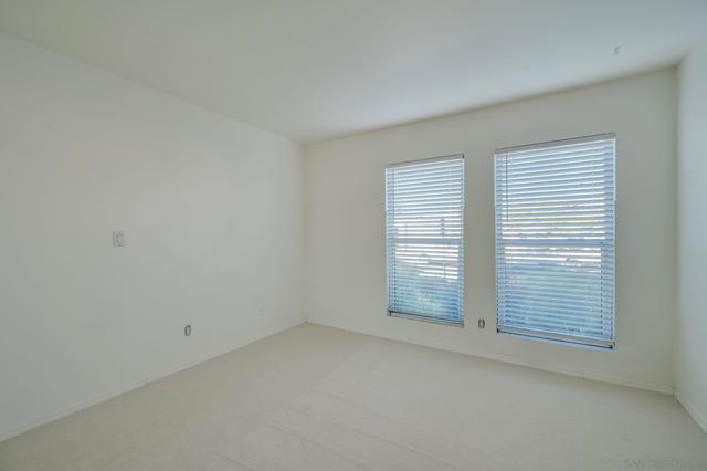 4851 Cole St, San Diego CA: https://media.crmls.org/mediaz/bbc7fd4b-55b3-45a5-943a-0a092dac198c.jpg