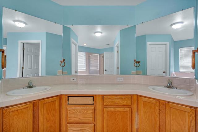 2231 Racquet Club Drive, Los Banos CA: https://media.crmls.org/mediaz/bbc82fe8-a9b9-4eac-8611-1fb2a4980a5e.jpg