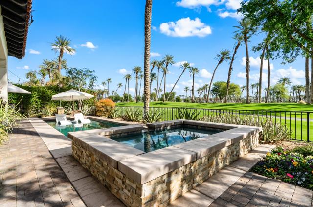 56738 Palms Dr Drive, La Quinta CA: https://media.crmls.org/mediaz/bbc85b80-a8c8-4b55-8fb9-d509d729bb6b.jpg