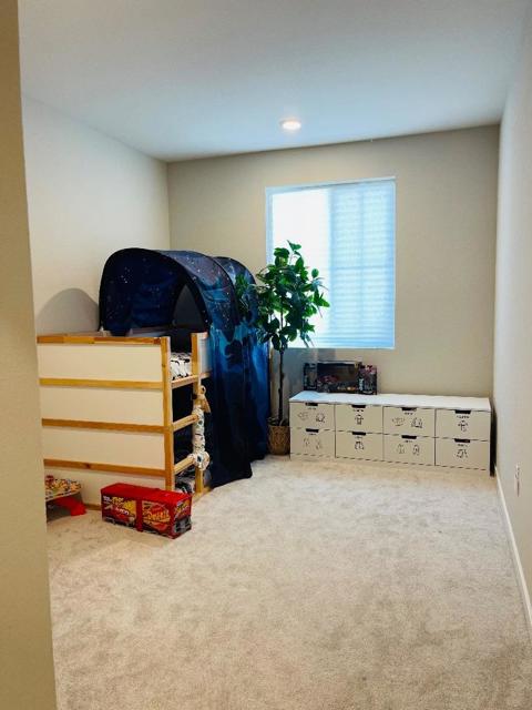 2749 Ambrosia Way, Fairfield CA: https://media.crmls.org/mediaz/bbc8df80-9e35-43d1-a421-afe268314610.jpg