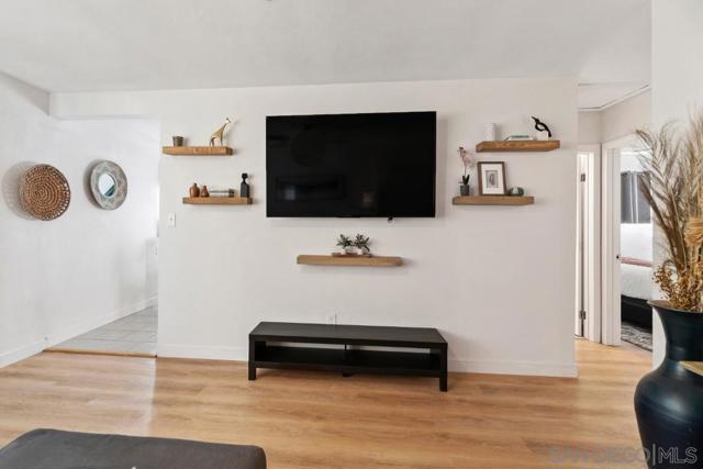 1816 Diamond, San Diego CA: https://media.crmls.org/mediaz/bbc8ff7e-2b09-4fad-91ad-e538df432026.jpg