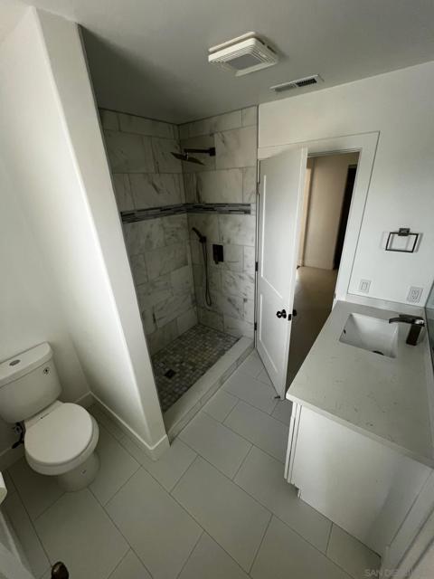 2152 Walnut St, Ramona CA: https://media.crmls.org/mediaz/bbc9bb51-7011-45fd-a5b7-da0fd86c6512.jpg
