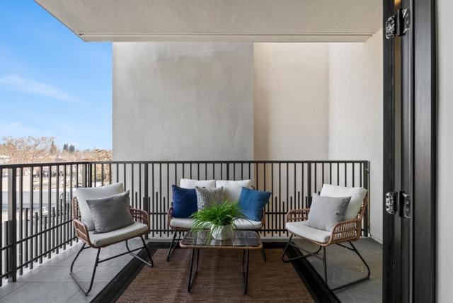 231 Hope Street, Mountain View CA: https://media.crmls.org/mediaz/bbca2596-48db-46cc-9902-a58a627400a5.jpg