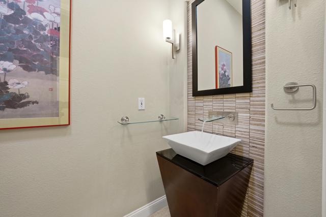33 Via Las Flores, Rancho Mirage, CA 92270