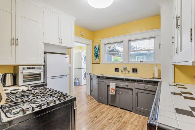 30 W Lake Avenue, Watsonville CA: https://media.crmls.org/mediaz/bbcc099f-9247-4893-a3e3-250d673fc0a9.jpg