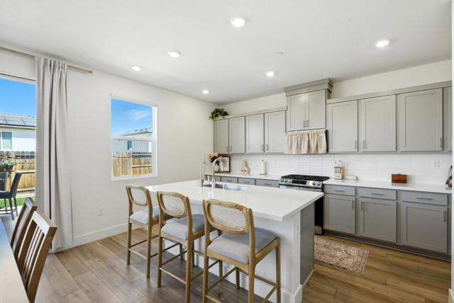 1900 Lotus Court, Hollister CA: https://media.crmls.org/mediaz/bbcd58a1-199e-46c6-8608-f47649dc51a8.jpg