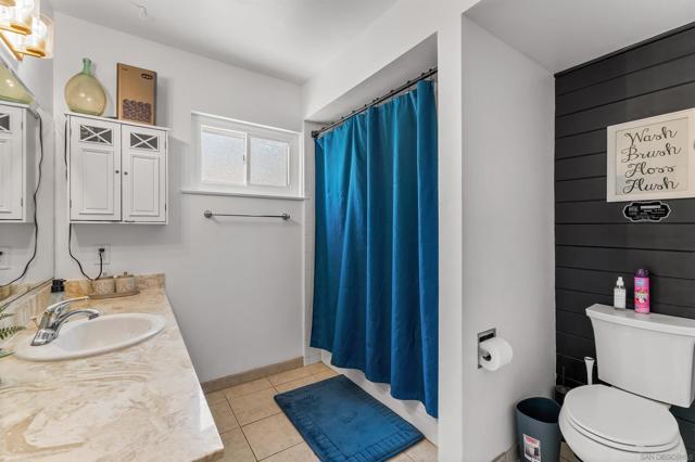 16707 Highway 76, Pauma Valley CA: https://media.crmls.org/mediaz/bbce3b9c-3f63-4f41-9a6e-6a9ed1e58c44.jpg