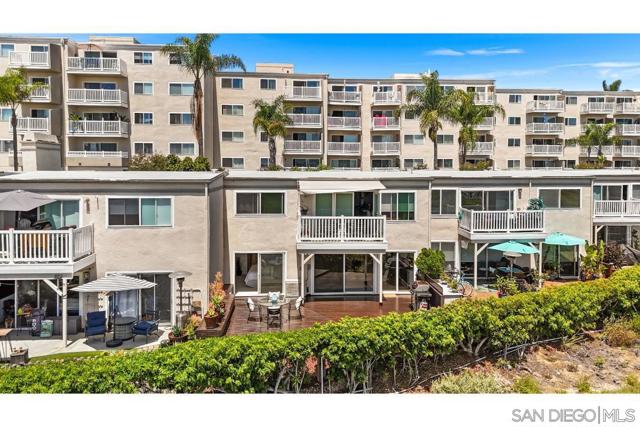 4007 Crown Point Drive, San Diego CA: https://media.crmls.org/mediaz/bbceb6cc-fd38-4c55-9734-d23dfd196922.jpg