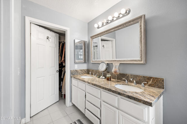 680 Sedgeworth Court, Simi Valley CA: https://media.crmls.org/mediaz/bbcf26ae-0ad1-4655-b679-ded73682ccc0.jpg