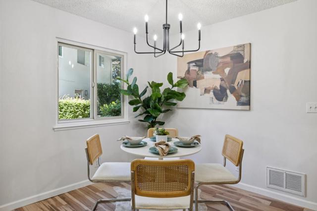 390 N 1st Street, Campbell CA: https://media.crmls.org/mediaz/bbcfa5e1-9040-4dc1-877a-a0947b7c54c8.jpg