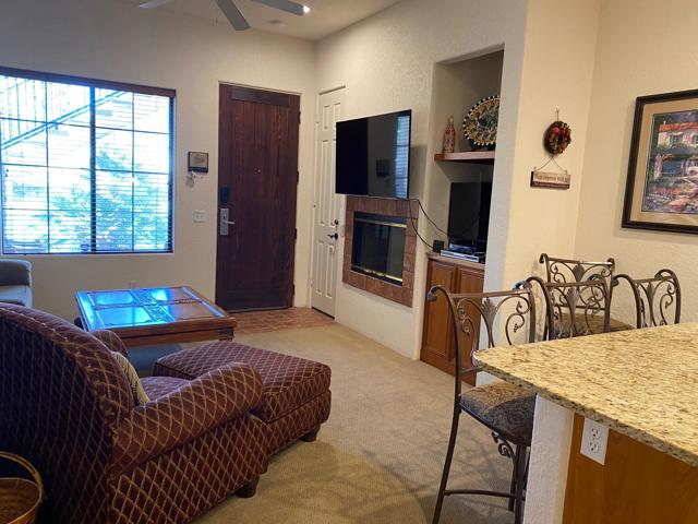 BEEVE - KITCHEN TO LR AND FRONT DOOR