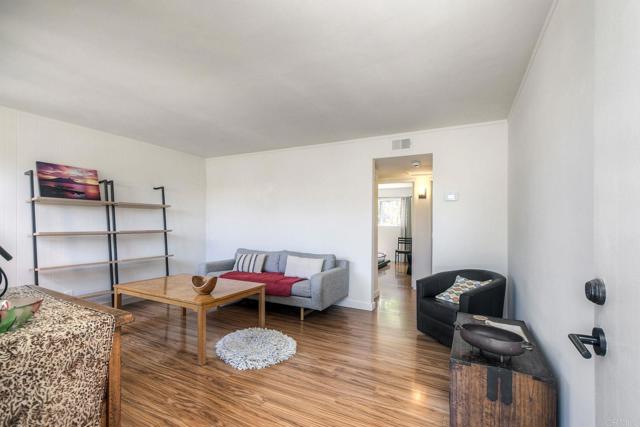 Detail Gallery Image 4 of 36 For 265 Fraxinella St, Encinitas,  CA 92024 - 2 Beds | 1 Baths