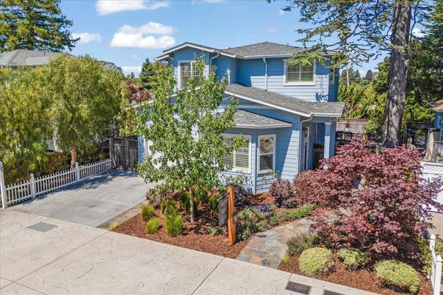 513 Hill Street, Capitola CA: https://media.crmls.org/mediaz/bbd12e7e-3dde-4f36-90ff-adf53dc88a04.jpg