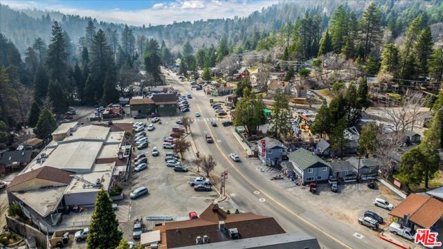 23899 Pioneer Camp Road, Crestline CA: https://media.crmls.org/mediaz/bbd1872e-31e1-406e-96d2-5a578b169e27.jpg