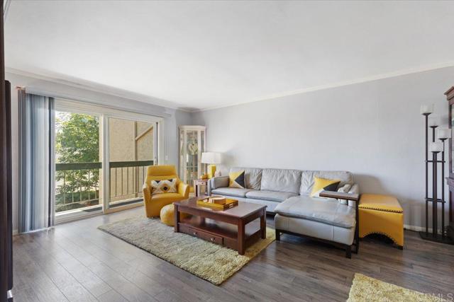 Detail Gallery Image 1 of 1 For 8000 University Ave #209,  La Mesa,  CA 91942 - 1 Beds | 1 Baths