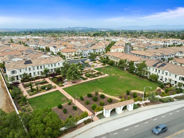 4170 Sitio Cielo, Oceanside CA: https://media.crmls.org/mediaz/bbd1f6c1-ecb7-46c9-956b-e2dc0eac516e.jpg