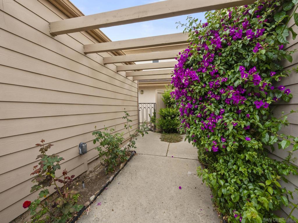 9891 Aviary Drive - photo 2