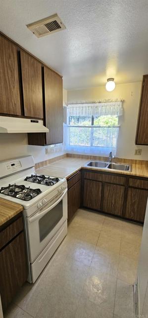 Image 11 of 24 For 1527 Temple Heights Drive