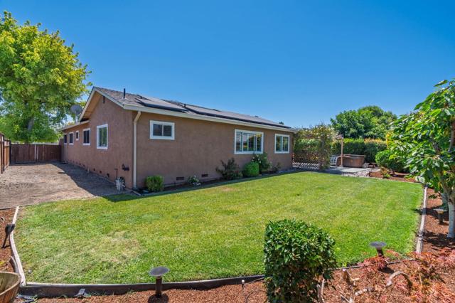 5945 Montalvo Drive, San Jose CA: https://media.crmls.org/mediaz/bbd34ff9-6cdc-4d74-9f10-a4d685a454c8.jpg