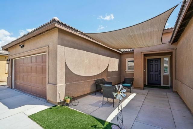 42912 Gazapo Court, Indio CA: https://media.crmls.org/mediaz/bbd3526b-9764-40ef-9b0d-b67316eeb4f3.jpg