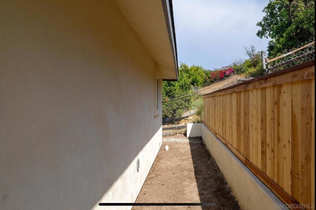 3335 37 S Barcelona St., Spring Valley CA: https://media.crmls.org/mediaz/bbd3b503-5f6e-47d5-8451-22e0ba9779ed.jpg